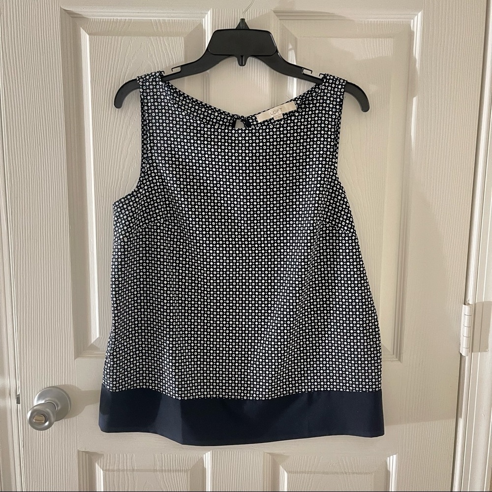 Ann Taylor LOFT Navy Blue Printed Sleeveless Blouse Tank - M